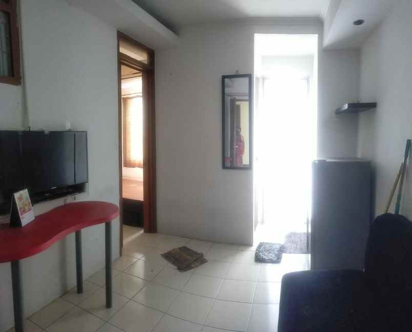 apartement green park view tower f lantai 18