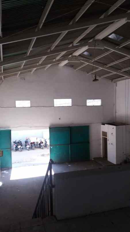 buyer only gudang lebak akses truk engkel bebas banjir