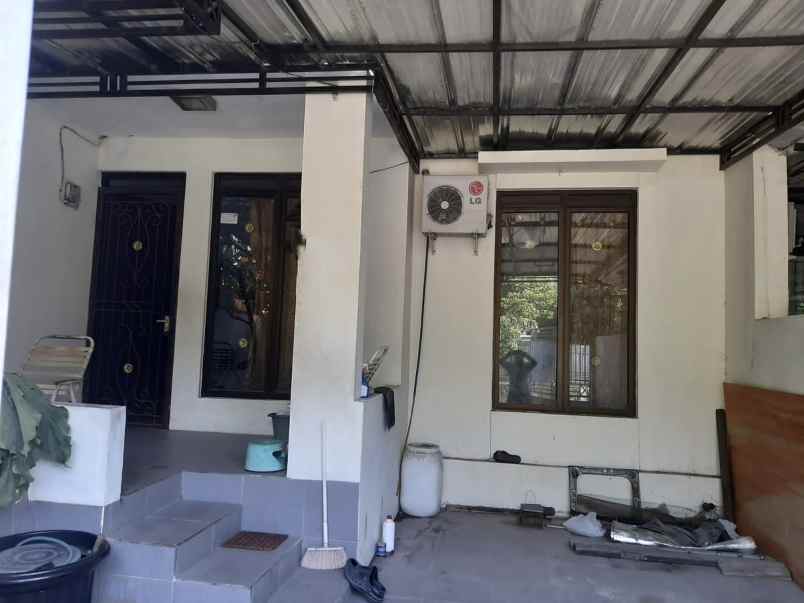 d jual rumah siap huni d komplek