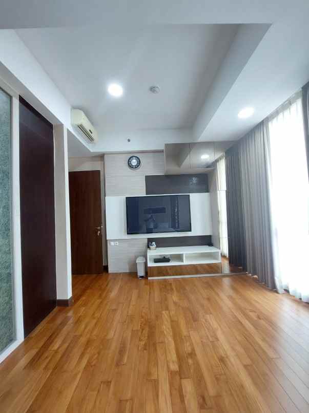 dijual apartemen mewah jakarta selatan private lift