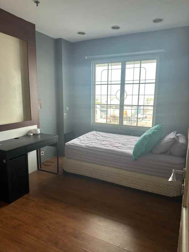 dijual apartemen moi kelapa gading