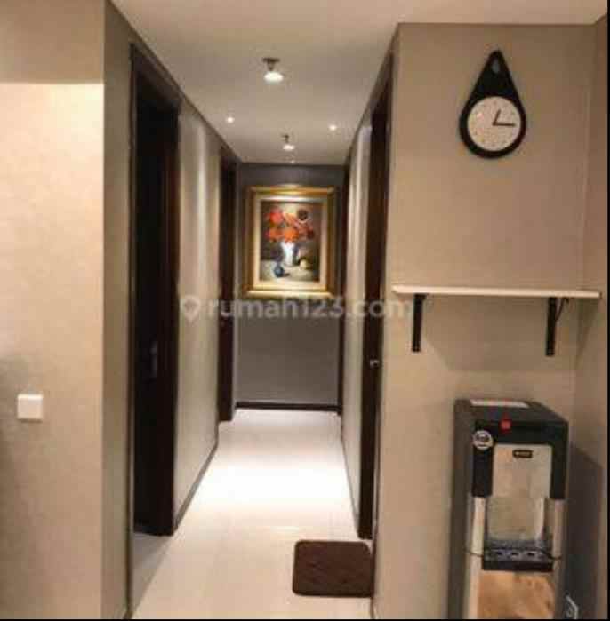 dijual cepat apartemen mewah dekat lippo mall puri