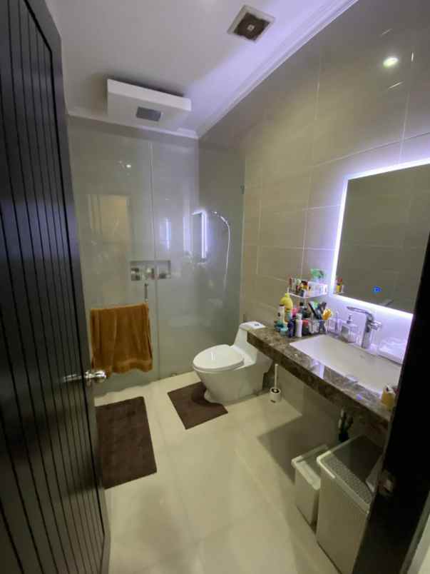 dijual cepat rumah di loji bogor barat