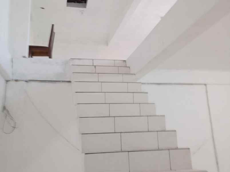 dijual gudang cemara cahaya mas