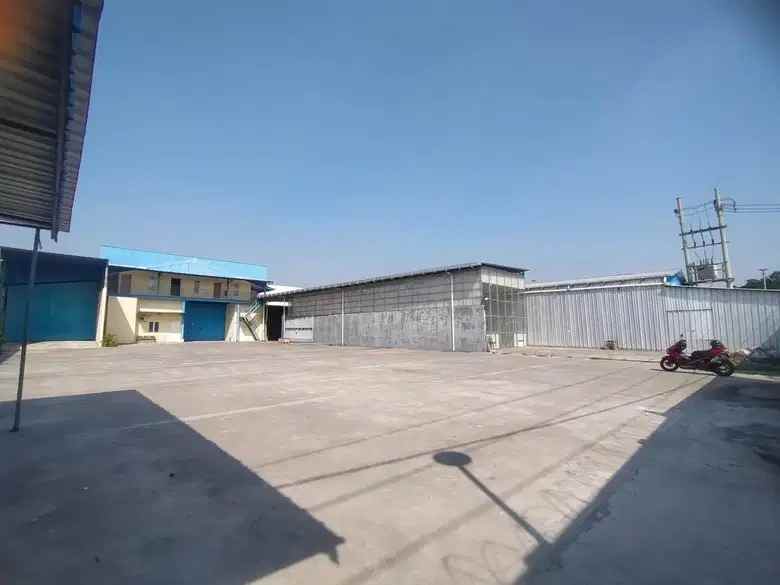 dijual gudang domas menganti surabaya