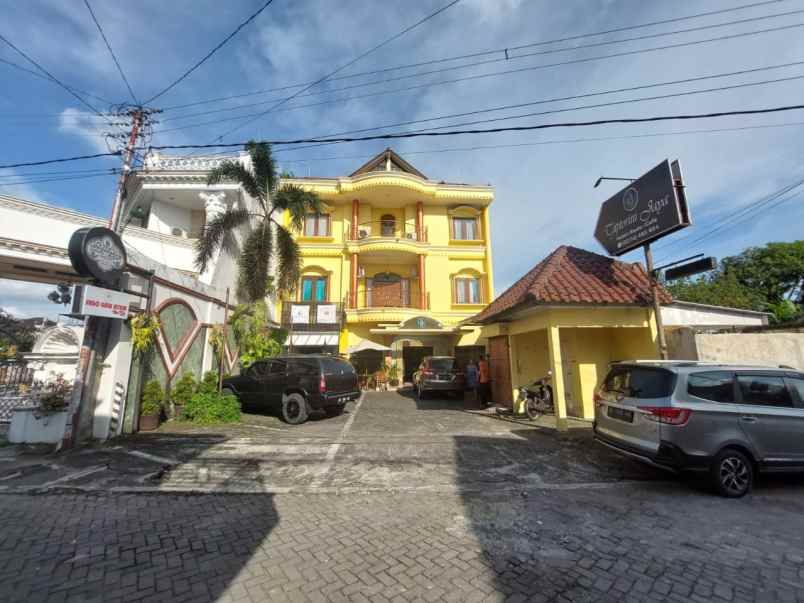 dijual hotel bintang 2 dekat amplaz jogja