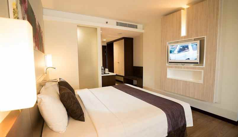 dijual hotel maloku kec ujung pandang