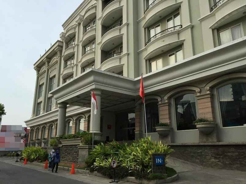 dijual hotel maloku kec ujung pandang