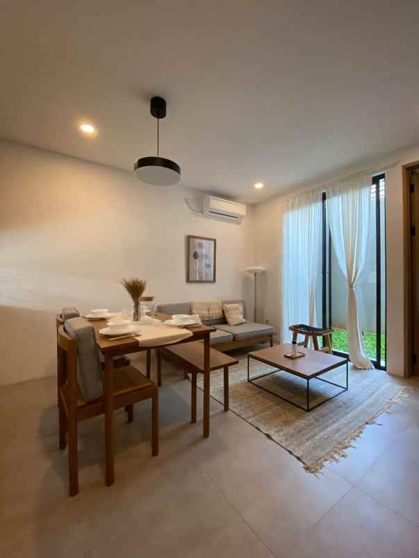 dijual hunian baru dalam townhouse di area bintaro