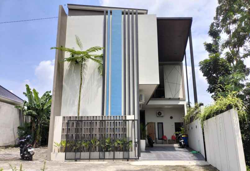 dijual kost 300 meter ke jl kaliurang