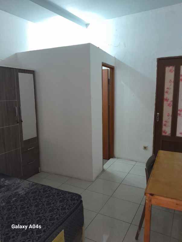 dijual kost cipayung jakarta timur