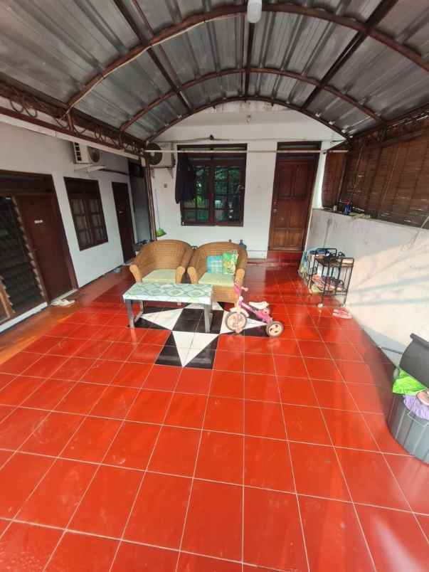 dijual kost jati padang