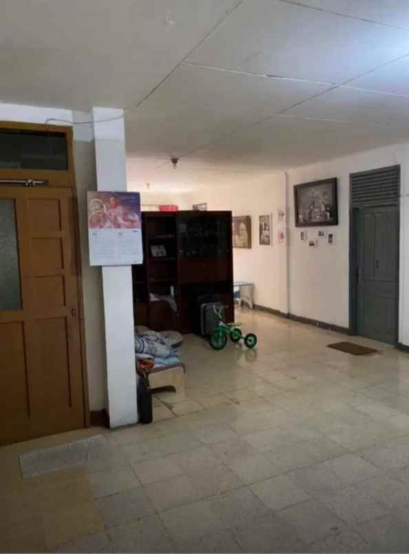 dijual kost jl pangarang lengkong asia