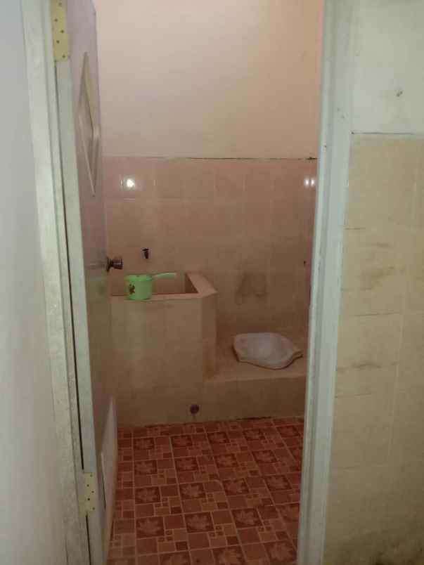 dijual kost manyar sabrangan