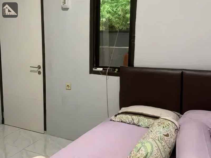 dijual kost menteng atas setiabudi