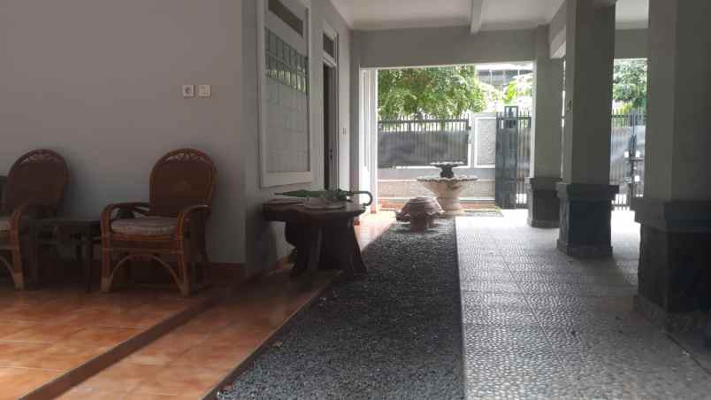 dijual murah rumah mewah di beji depok