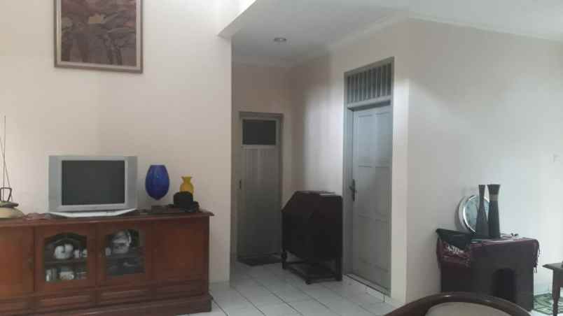 dijual murah rumah mewah di beji depok