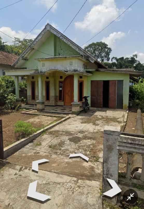 dijual murah rumah pinggir jalan aspal strategis