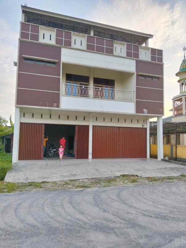 dijual ruko 2 pintu 2 5 lantai jl muhajirin arengka