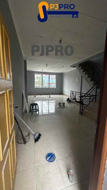 dijual ruko di daerah boulevard hijau