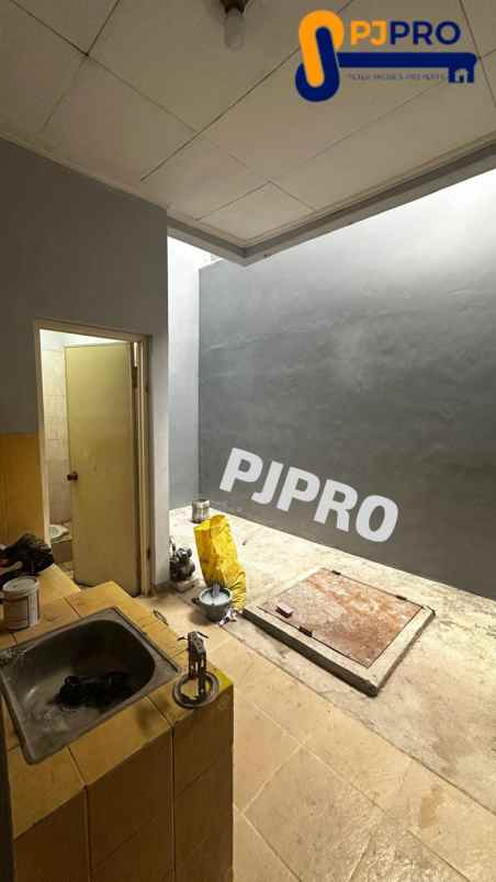 dijual ruko di daerah boulevard hijau