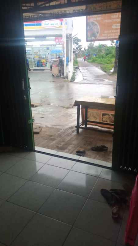 dijual ruko gudang kantor jalan raya sukatani