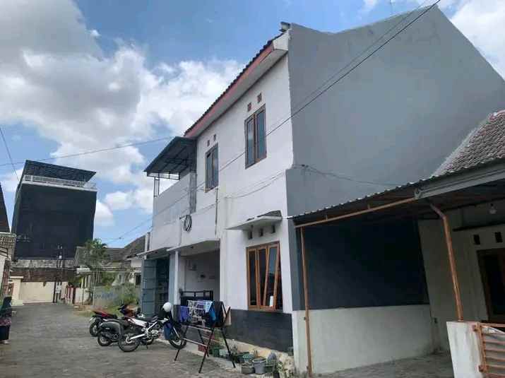 dijual ruko gudang kantor kompleks perumahan seturan