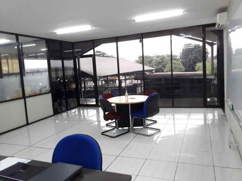 dijual ruko gudang kantor safe n lock rangkah kidul