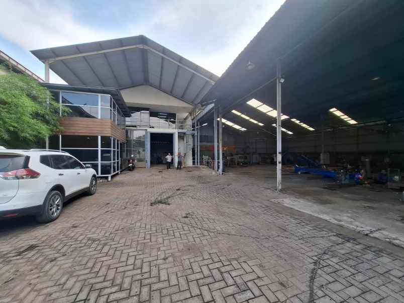 dijual ruko gudang kantor safe n lock rangkah kidul