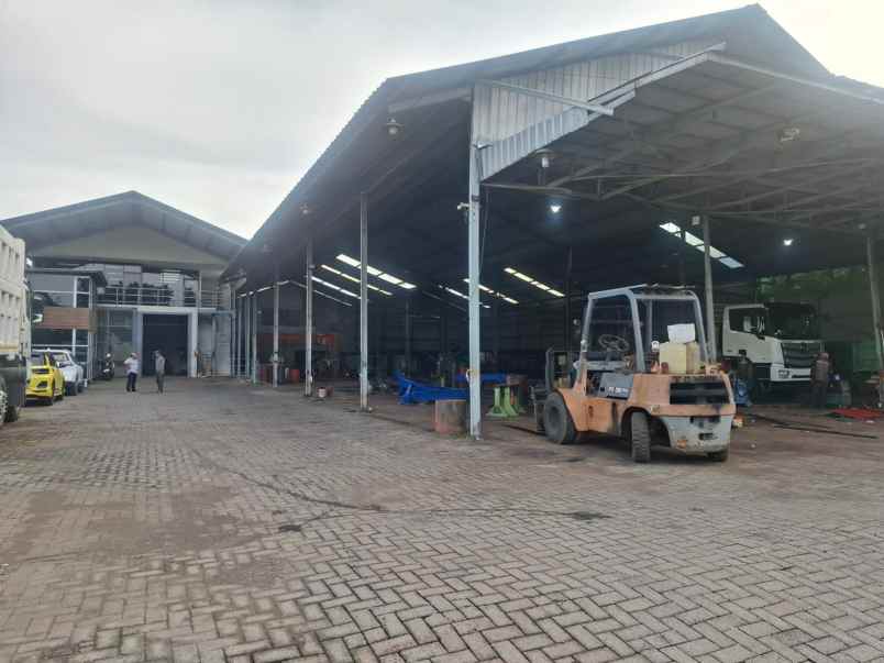 dijual ruko gudang kantor safe n lock rangkah kidul