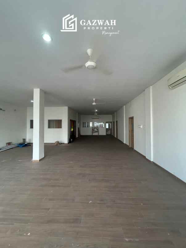 dijual ruko lokasi strategis sangat cocok untuk usaha