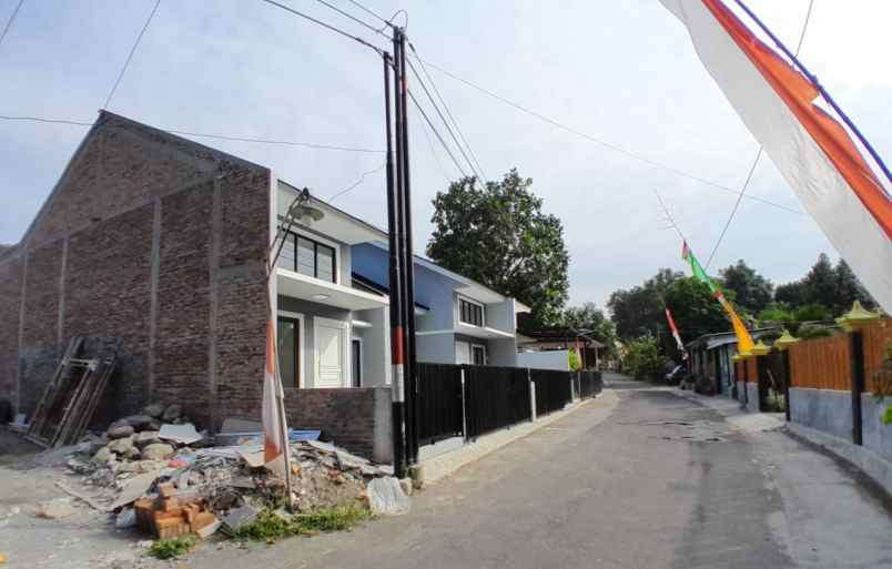 dijual rumah 1 km dawet ringin