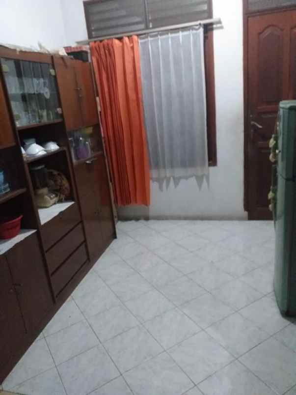 dijual rumah 2 lantai bintaro pesanggrahan