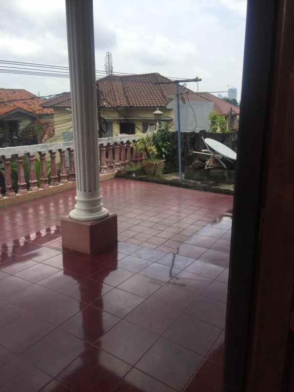 dijual rumah 2 lantai bintaro pesanggrahan