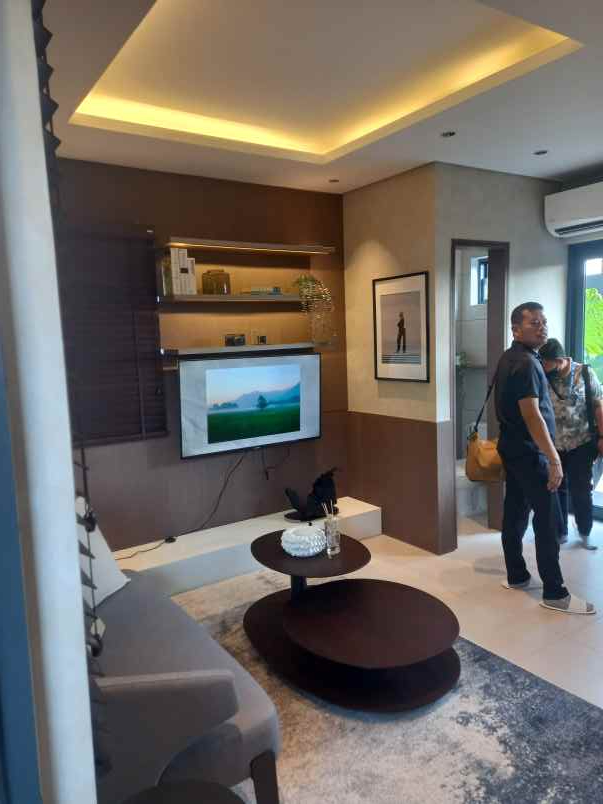 dijual rumah 2 lantai dp 0 dekat dengan gading serpong