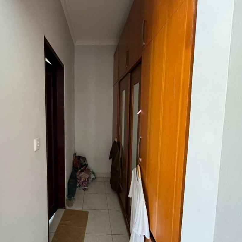 dijual rumah 2lt jl tukad badung renon denpasar
