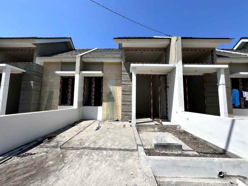 dijual rumah alana wisma indah