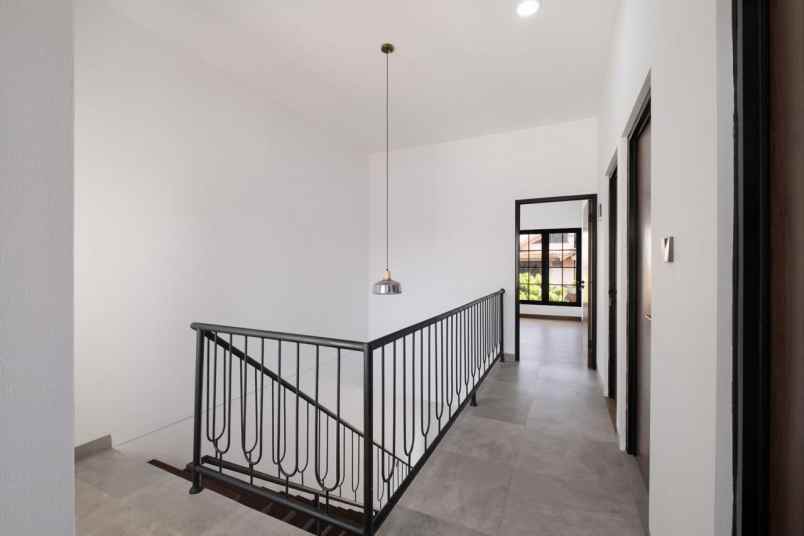 dijual rumah antapani