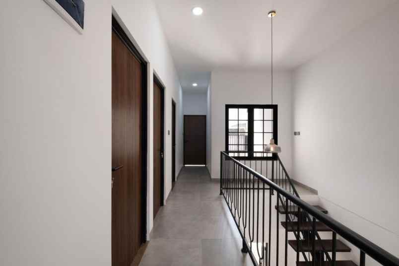 dijual rumah antapani