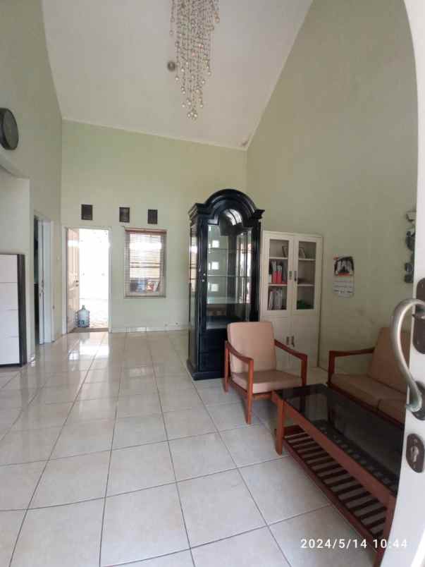 dijual rumah arcamanik