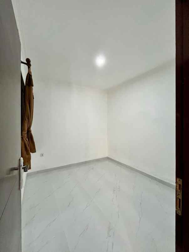 dijual rumah arcamanik