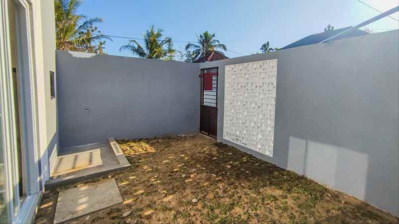 dijual rumah argorejo