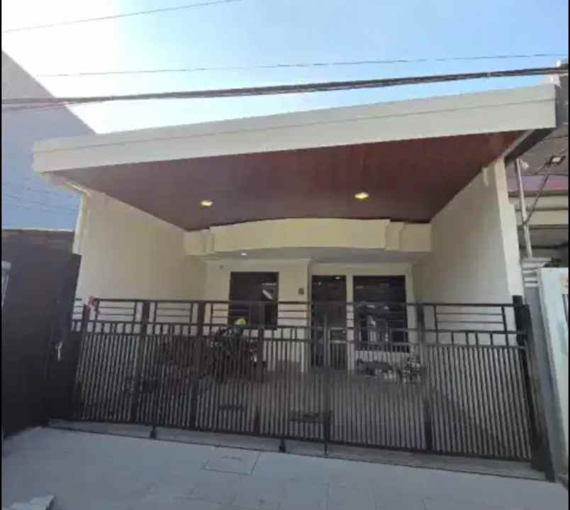 dijual rumah babatan pantai utara