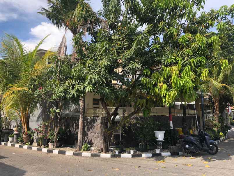 dijual rumah babatan pratama