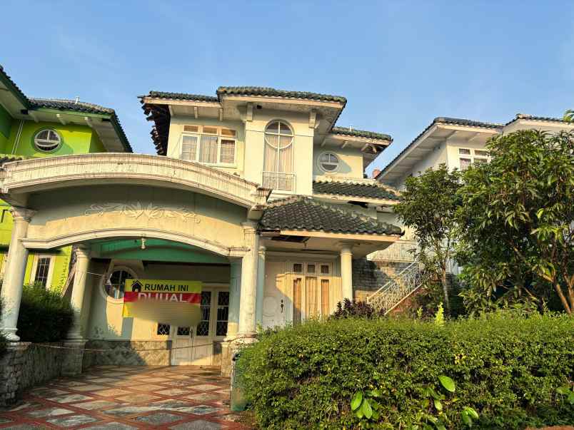 dijual rumah bagus strategis di bukit golf sentul