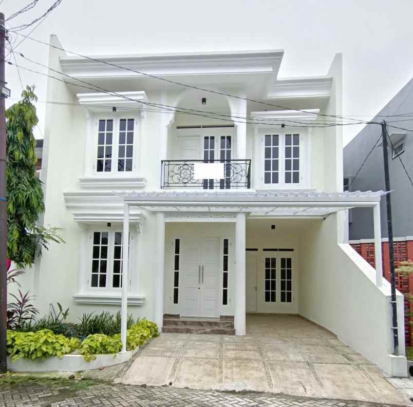 dijual rumah bangunan baru 2 lantai di bintaro