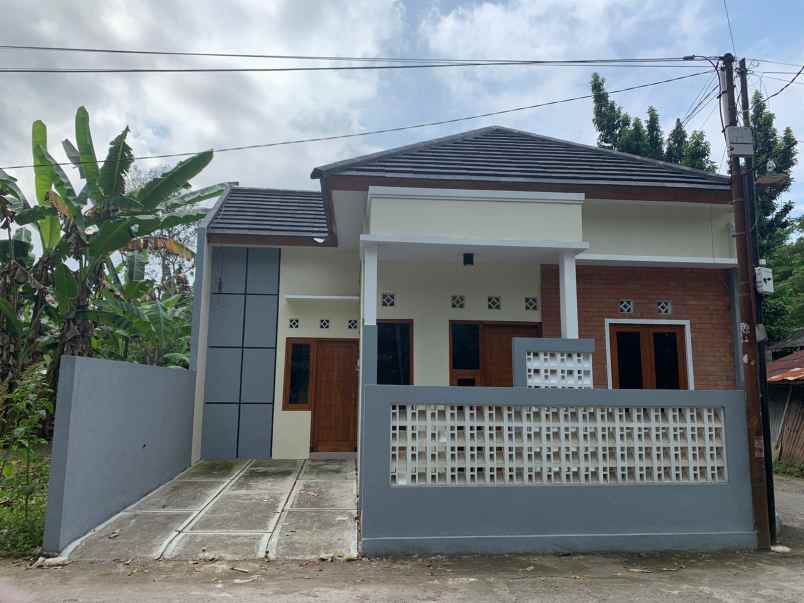 dijual rumah bantul