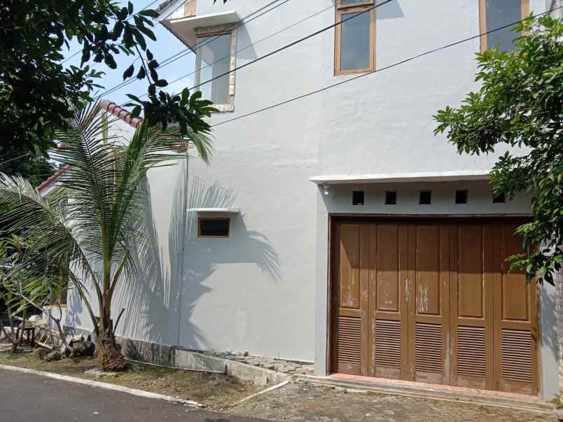 dijual rumah banyumanik