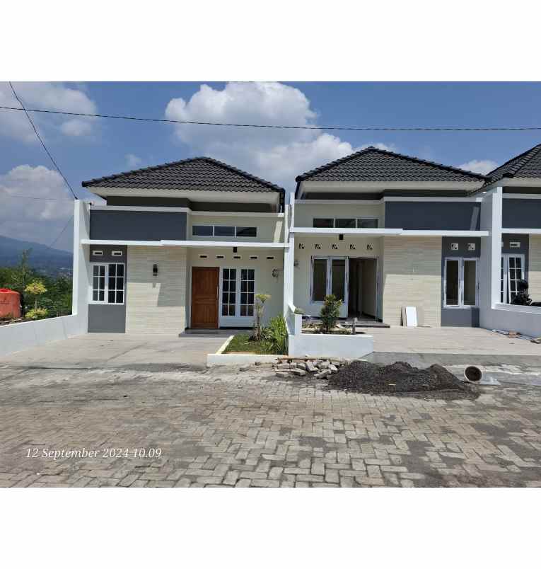 dijual rumah banyumanik