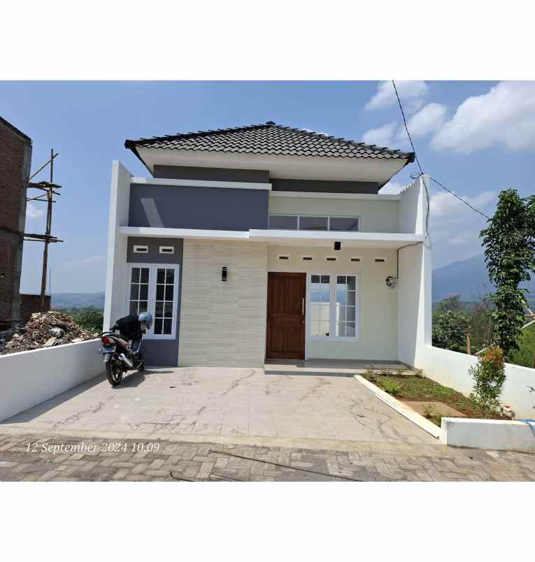 dijual rumah banyumanik